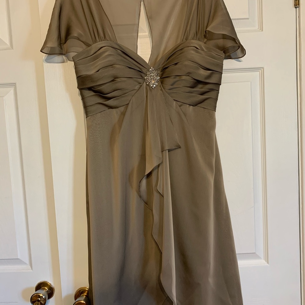 Dress - Picture 5 of 7